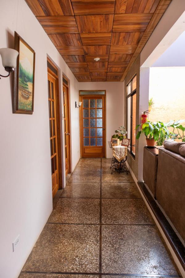 Hostel Bouganvilia Bed And Breakfast San Ramón Eksteriør bilde