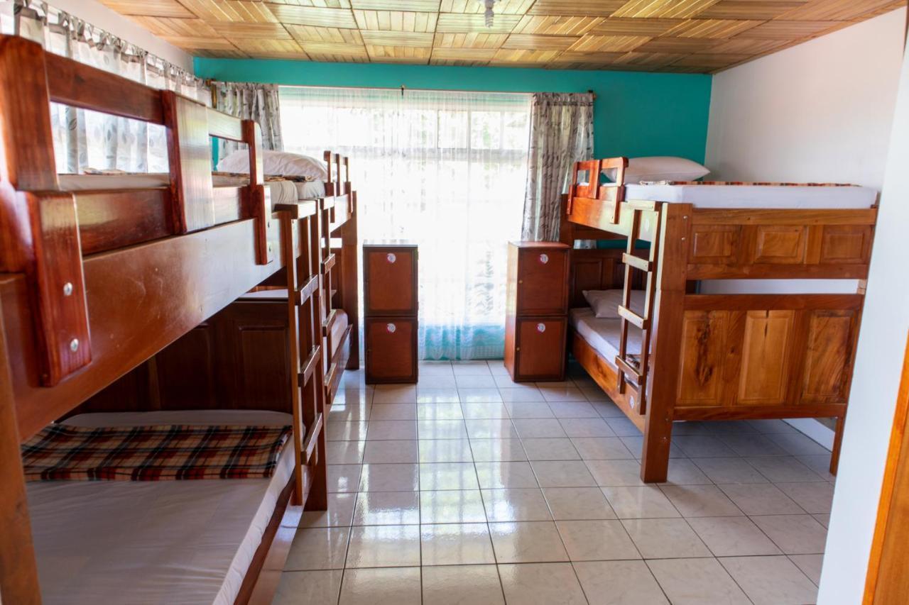 Hostel Bouganvilia Bed And Breakfast San Ramón Eksteriør bilde